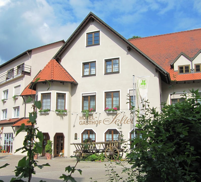 Außenansicht Land-gut-Hotel Gasthof am Selteltor