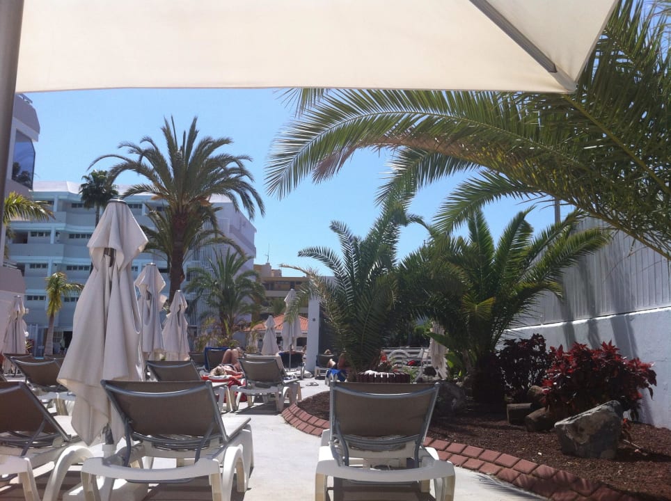 ruhige Liegen alltoura Club Hotel Akeah Broncemar