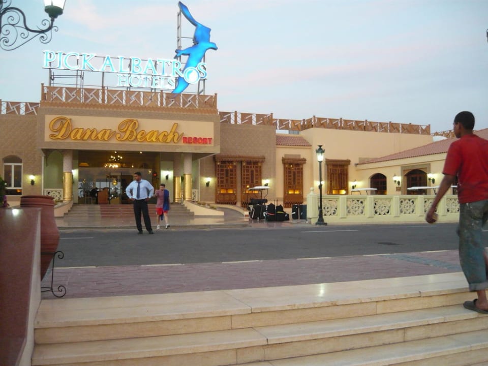 Haupteingang Pickalbatros Dana Beach Resort - Hurghada