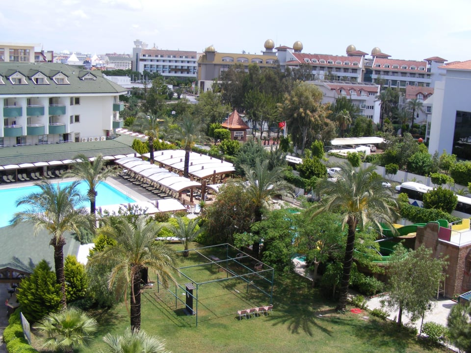 . Side Breeze Hotel