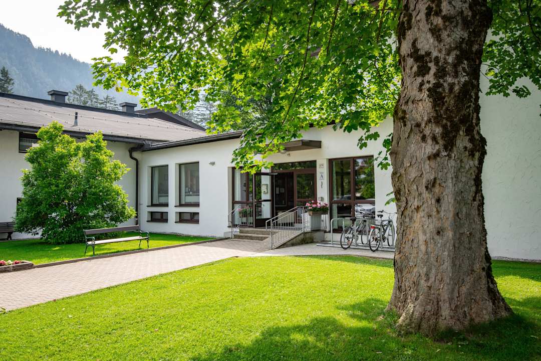 Außenansicht Ferienwohnung Mitterer Schlosspark Grubhof