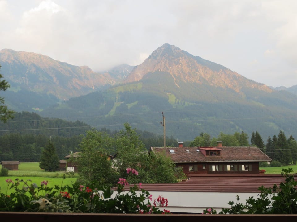 Blick aus Zimmer 36 aufs Rubihorn Wohlfühlhotel Frohsinn
