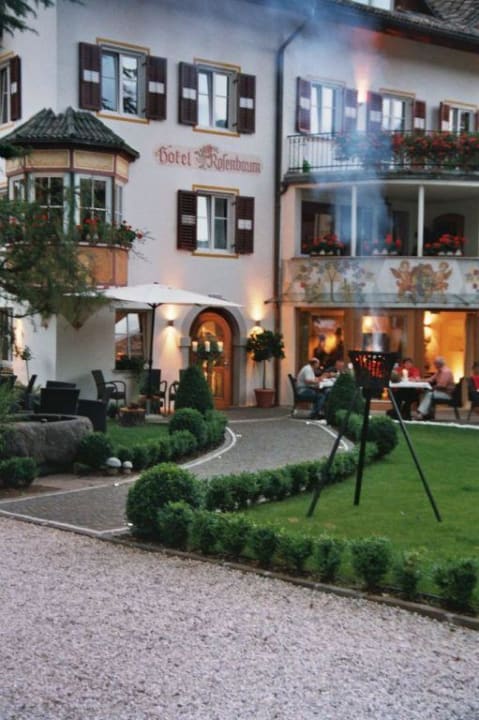 Blick auf die Terrasse des Hotels Rosenbaum Boutique Hotel Zum Rosenbaum