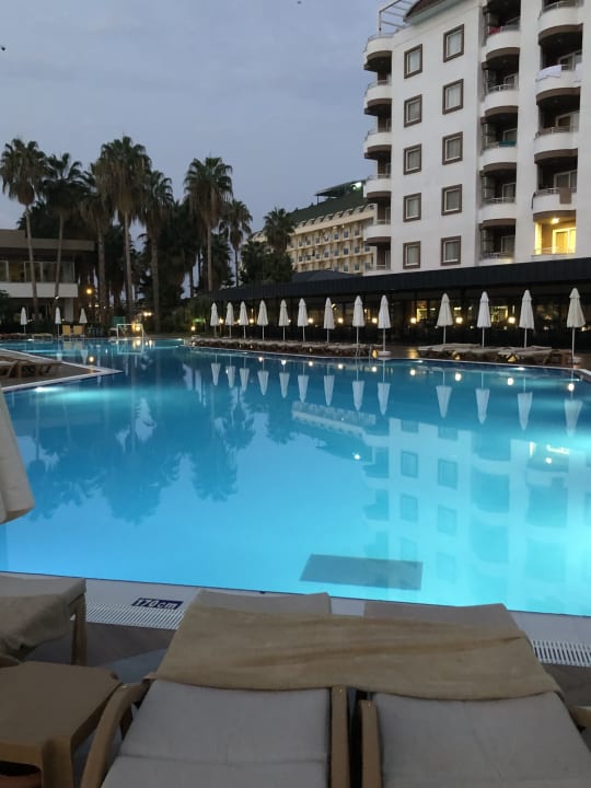 Pool Hotel Royal Garden Beach