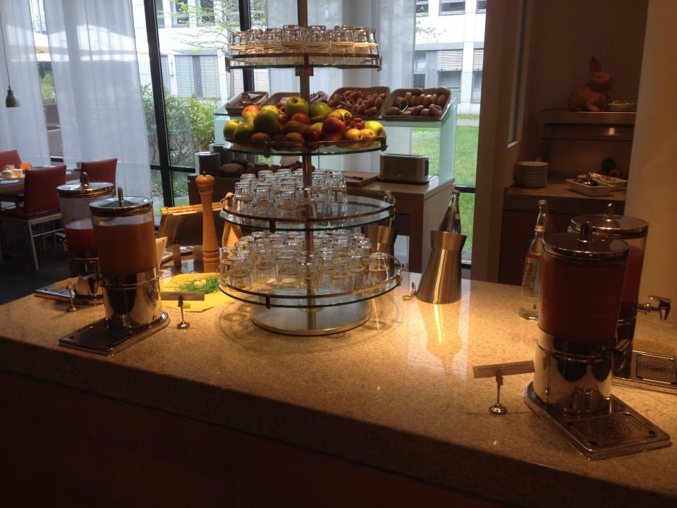 Frühstücksbuffet Hotel Mercure Düsseldorf City Nord