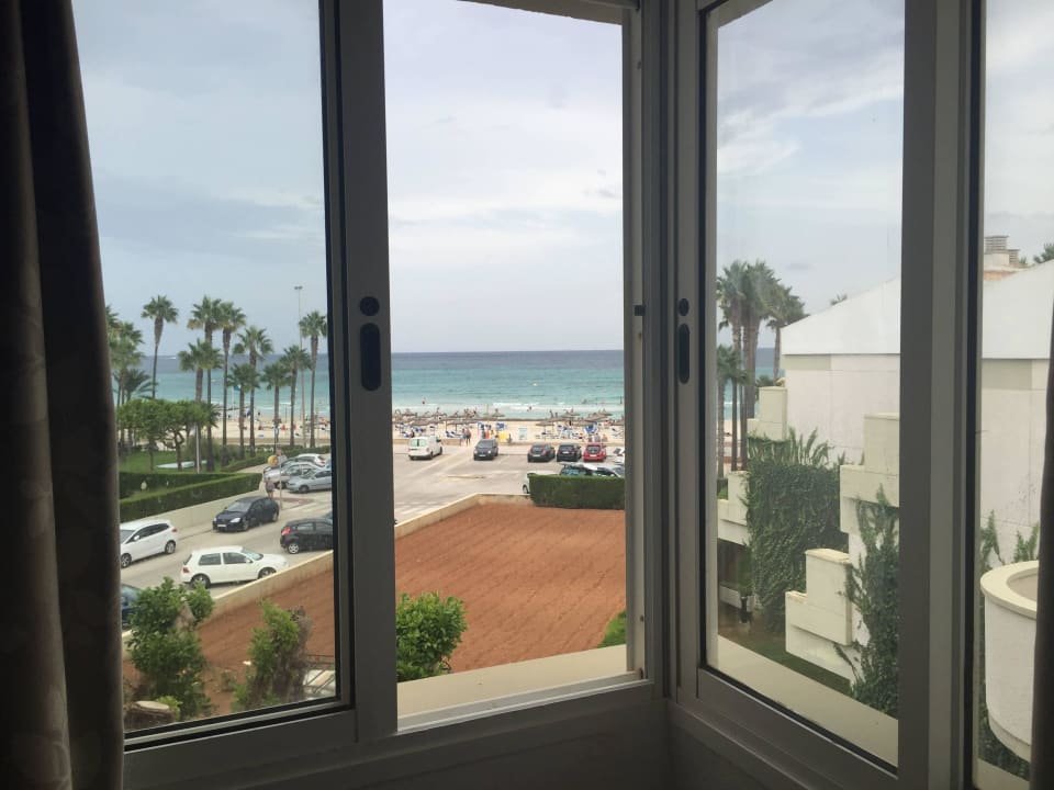 Blick vom Schlafzimmerfenster Hipotels Mediterraneo Club