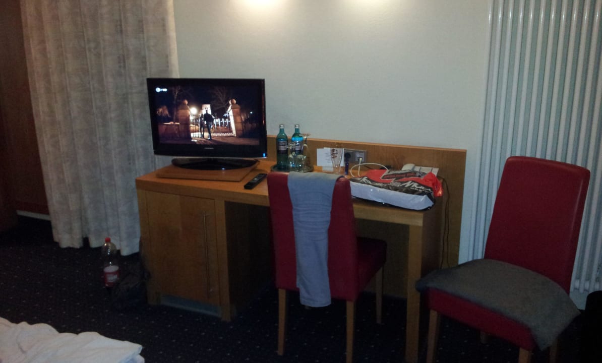 42 Hotel & Gasthaus Goldener Hirsch