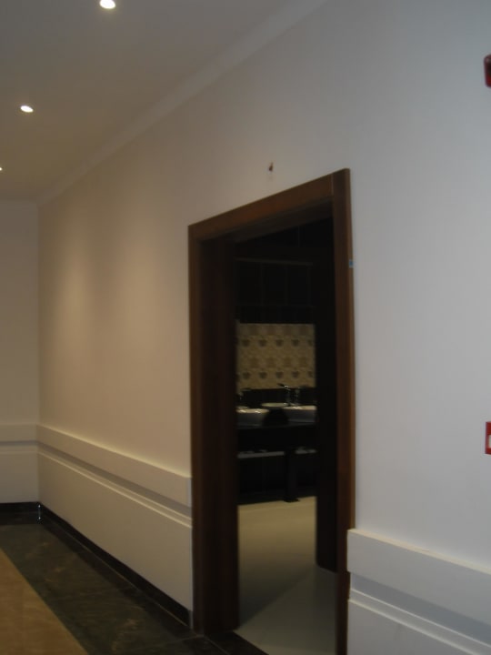 Toilettentür ohne Licht Diamond Hill Resort Hotel