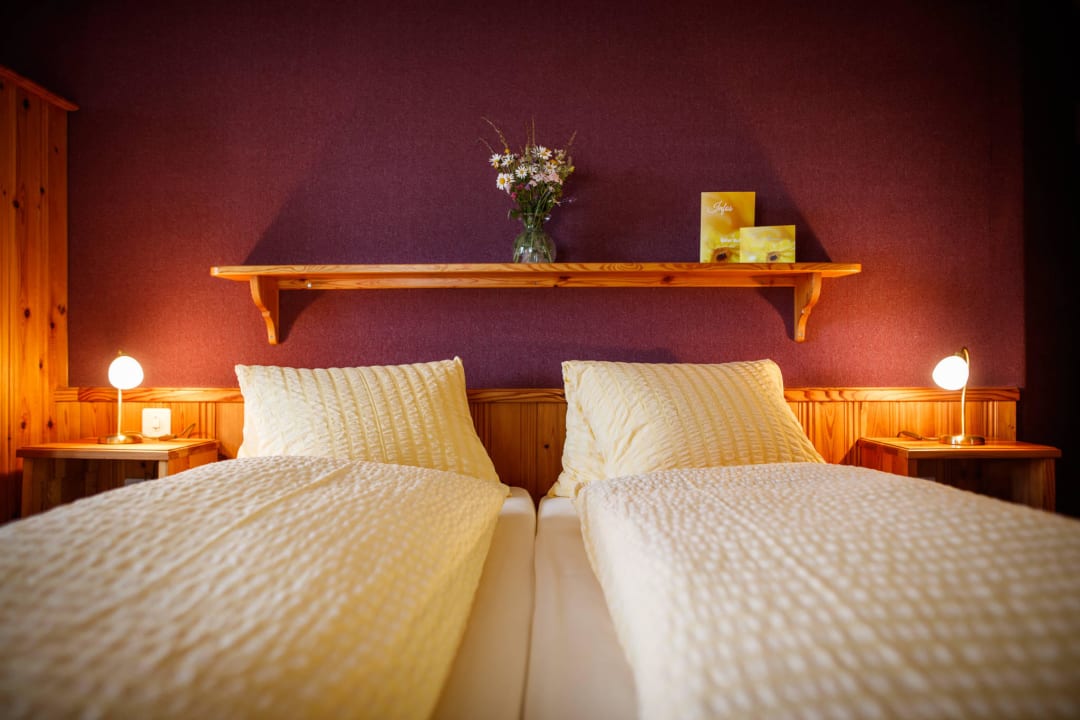 Zimmer Hotel Nufenen