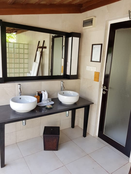 Zimmer Kuredu Island Resort & Spa