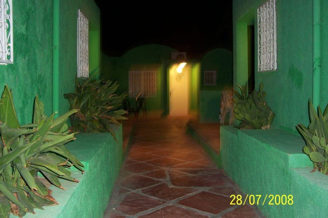 Der Weg zum Zimmer bei uns. Samira Club
