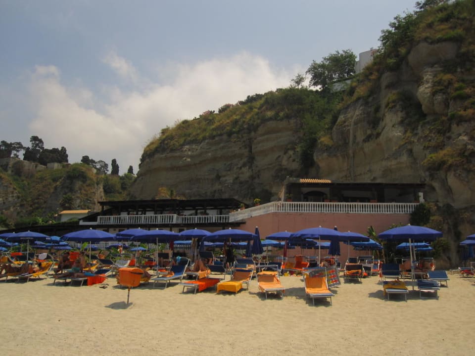 Der Strand des Rocca Nettuno Aldiana Club Rocca Nettuno Calabria