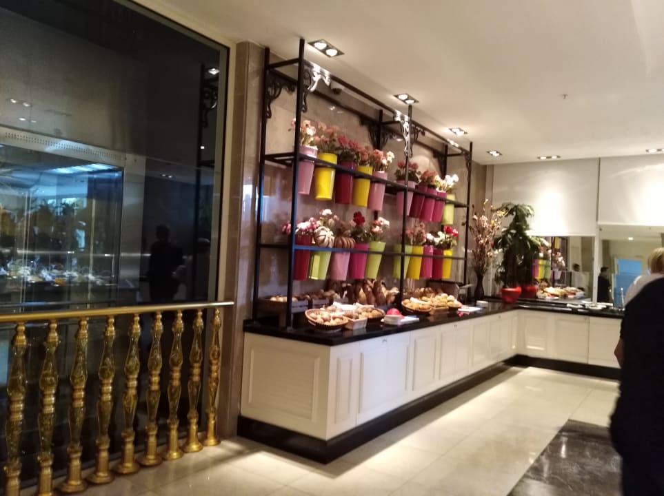 Gastro Well Palace Side