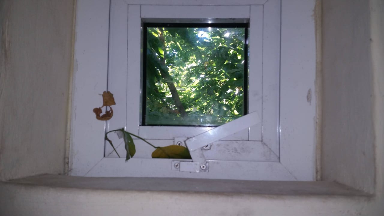 Das Badfenster Hotel La Mariposa