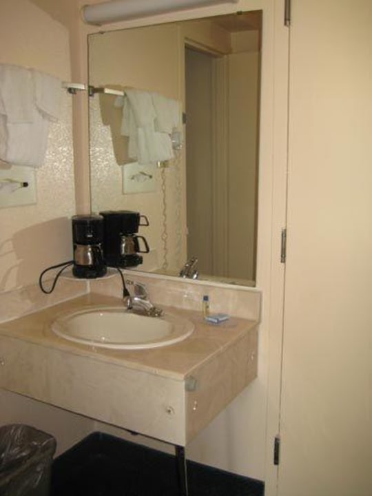 Zimmer 220 Rosen Inn Closest to Universal