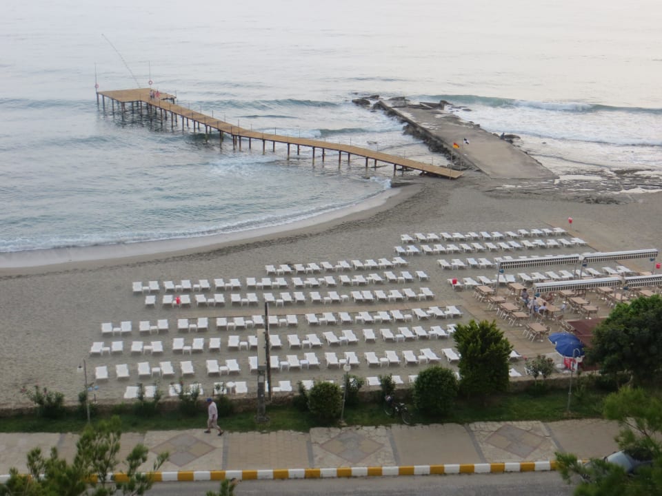 Steg und Liegen Grand Kaptan