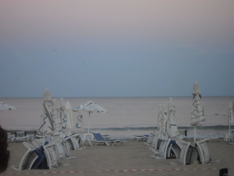 Farbenspiel beim Sonnenuntergang Hotel Glarus Beach