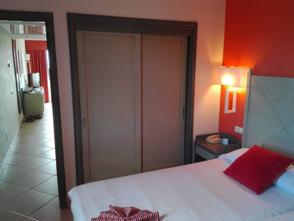 Unser Appartement Schlafbereich allsun App.-Hotel Albatros