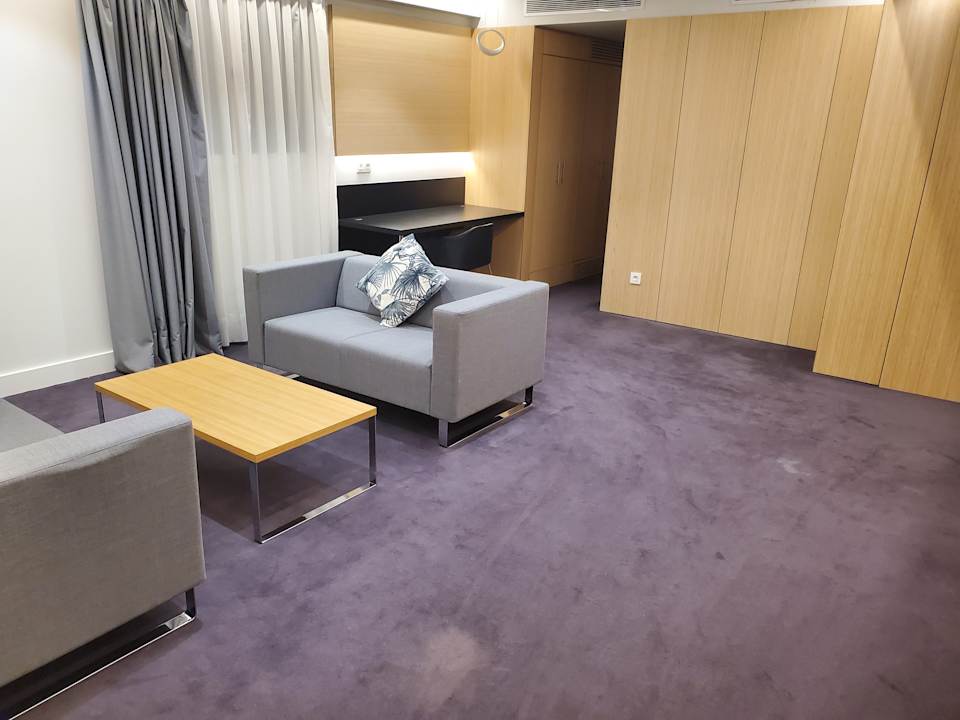 "Sitzecken und Schreibtisc..." Dorma Plaza Catalunya (Barcelona ...