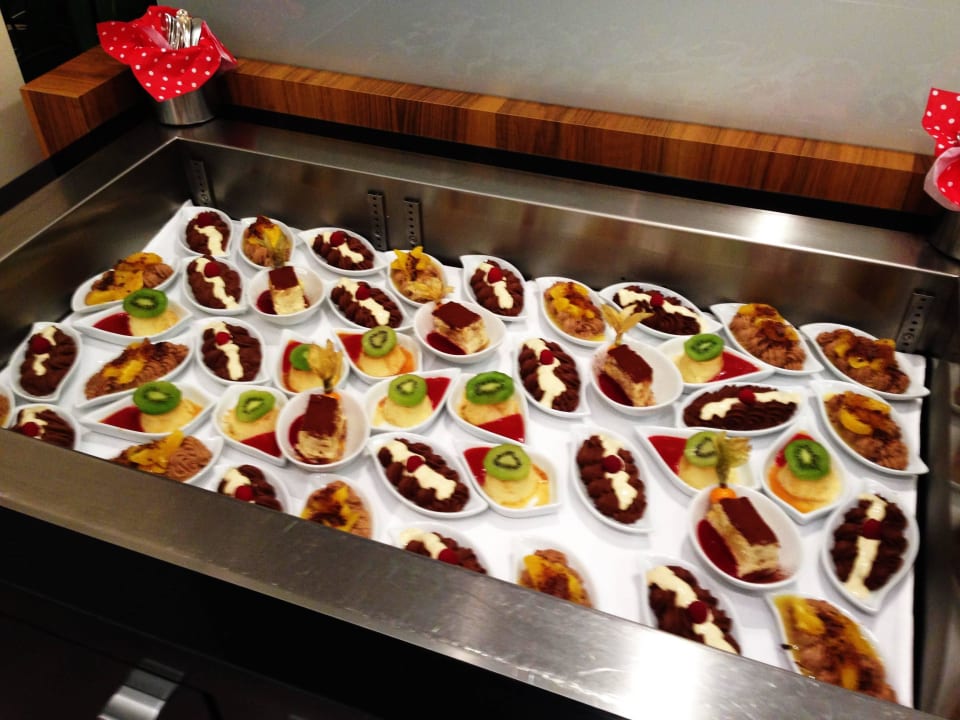Dessertauswahl Hotel Yachtclub