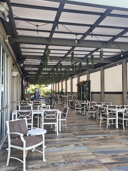 Gartenanlage Wingate by Wyndham Miami Airport