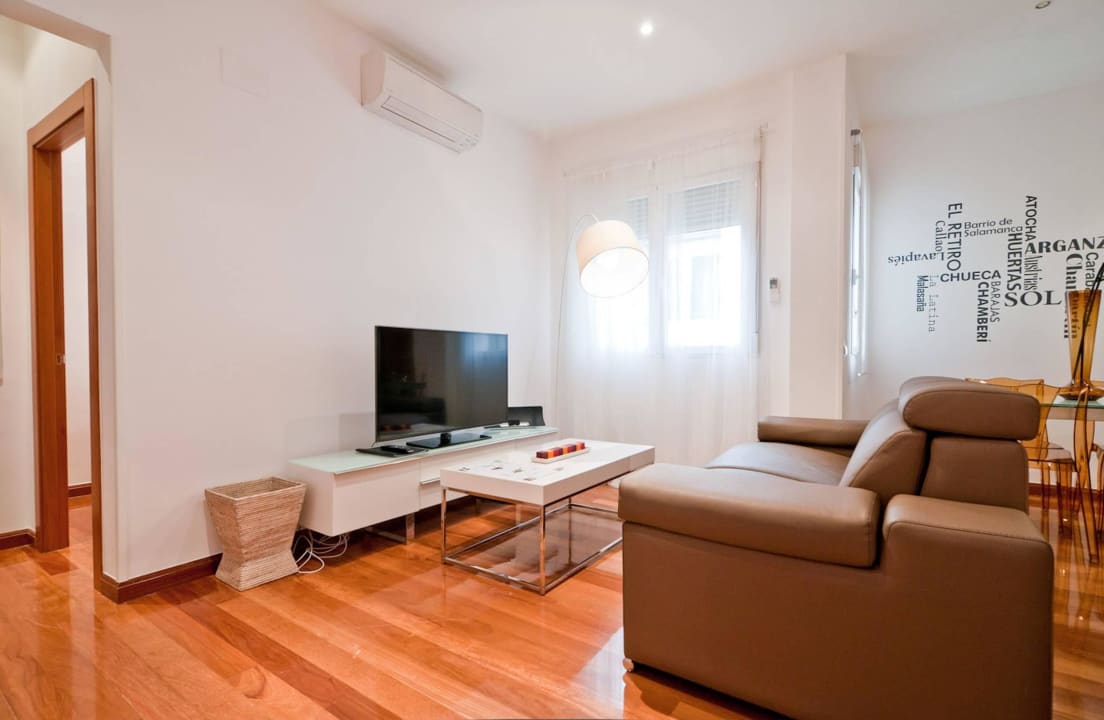 Two-Bedroom Apartment  Madrid SmartRentals Atocha