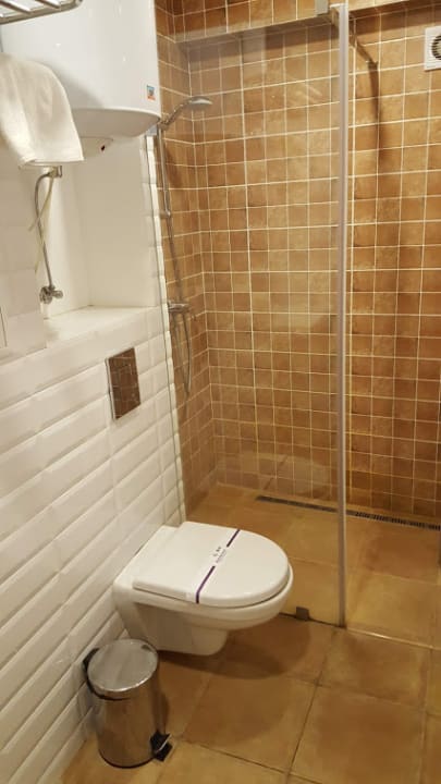 Zimmer Partner Guest House Baseina Street