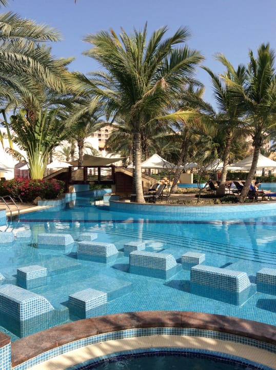 Pool Shangri-La Barr Al Jissah Resort & Spa - Al Bandar Hotel