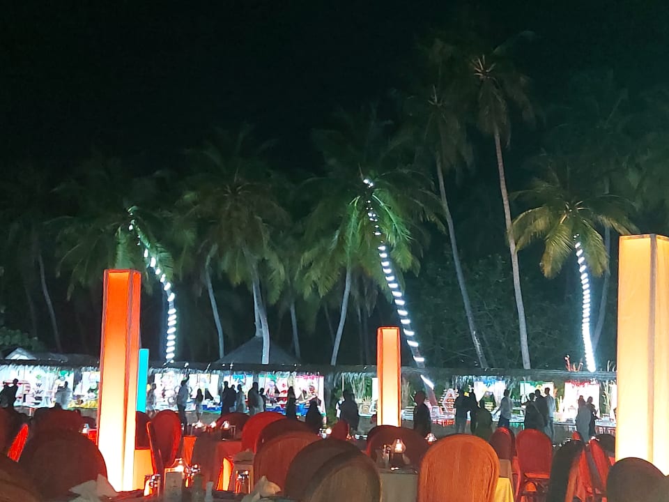 Gastro Thulhagiri Island Resort