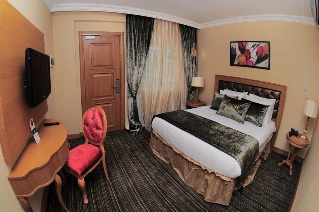 panoramic junior suite room Oscar Resort Hotel