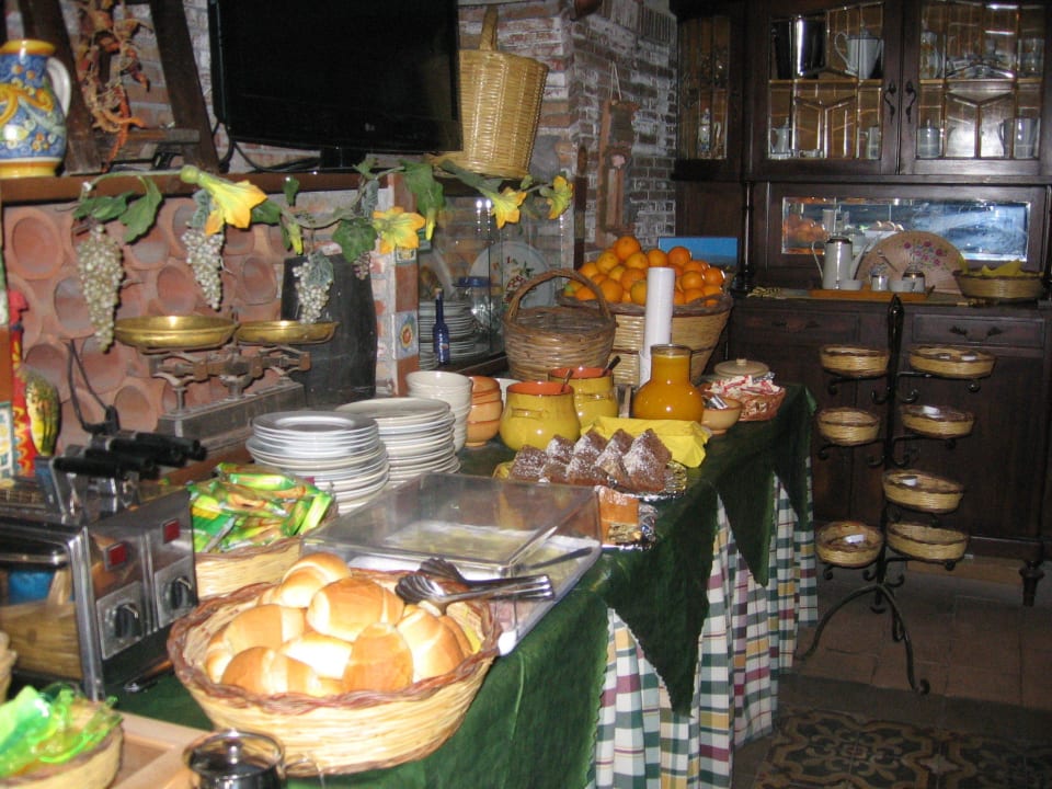 Self service breakfast Albergo Diffuso Borgo Santa Caterina