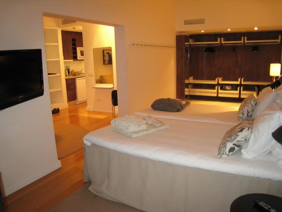 R.O.O.M. suite #301 Sunprime Atlantic View