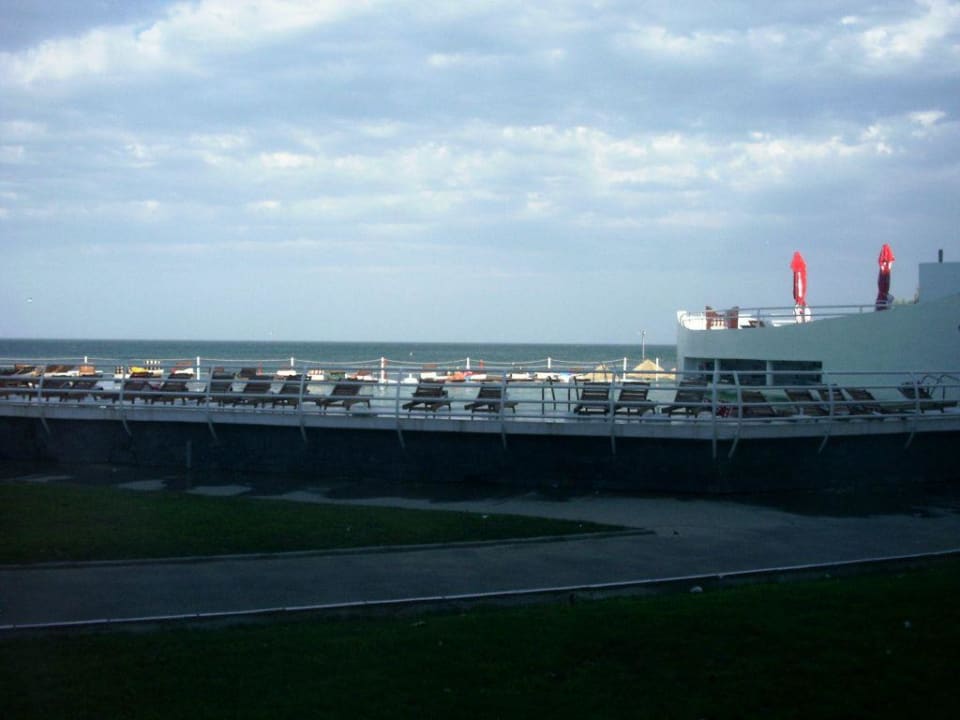 Der Pool Zenith Top Country Line Hotel - Conference & Spa
