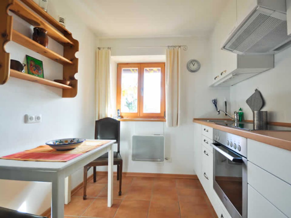 Vollausgestattete Küche (incl. Mikrowelle, Wasserk SeeParee am Tegernsee Ferienwohnung am Deganoweg