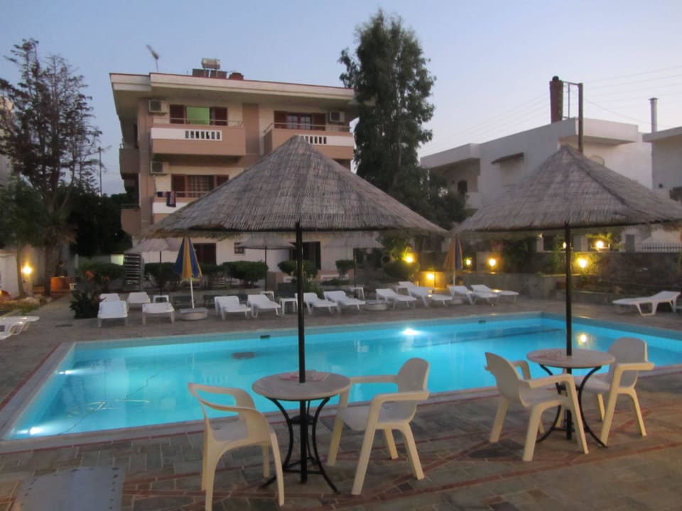 Pool Sweet Memory  Apartments