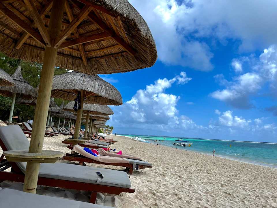 Strand Crystals Beach Resort Belle Mare, a member of Radisson Individuals