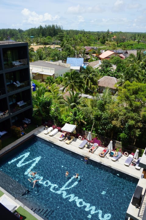 Pool-Innenhof The Waters Khao Lak by Katathani