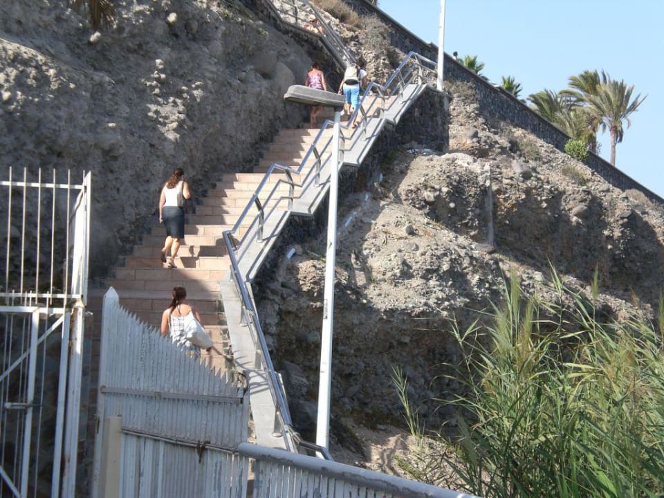 Weg zum Strand Bull Escorial & Spa