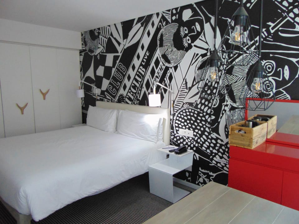 Zimmer Radisson RED Cape Town