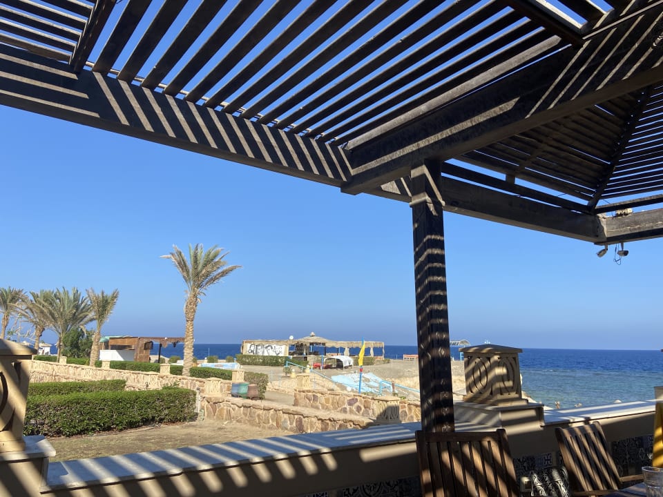 Gartenanlage Rohanou Beach Resort