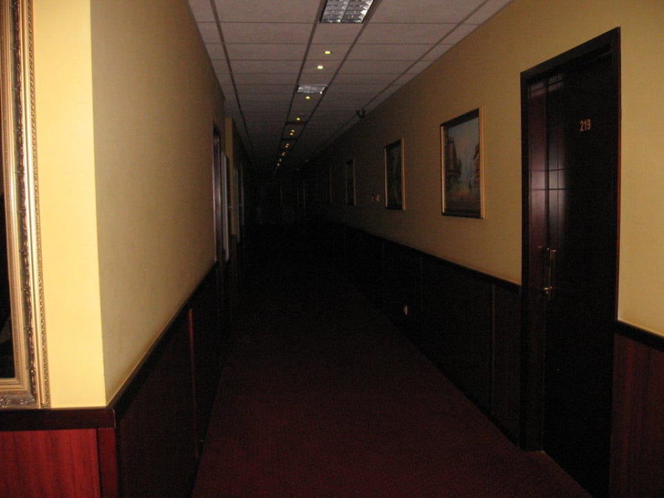 Flur zum Zimmer Hotel Dobosz