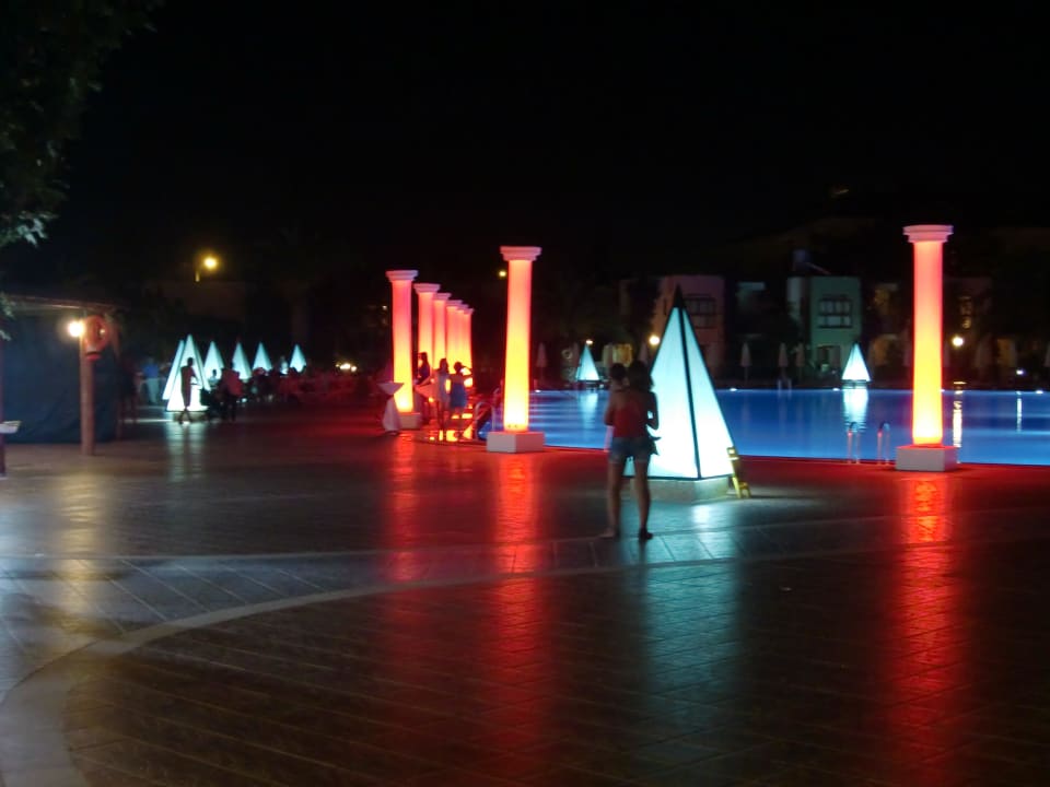 8 Pools alle sehr sauber  VONRESORT Golden Beach