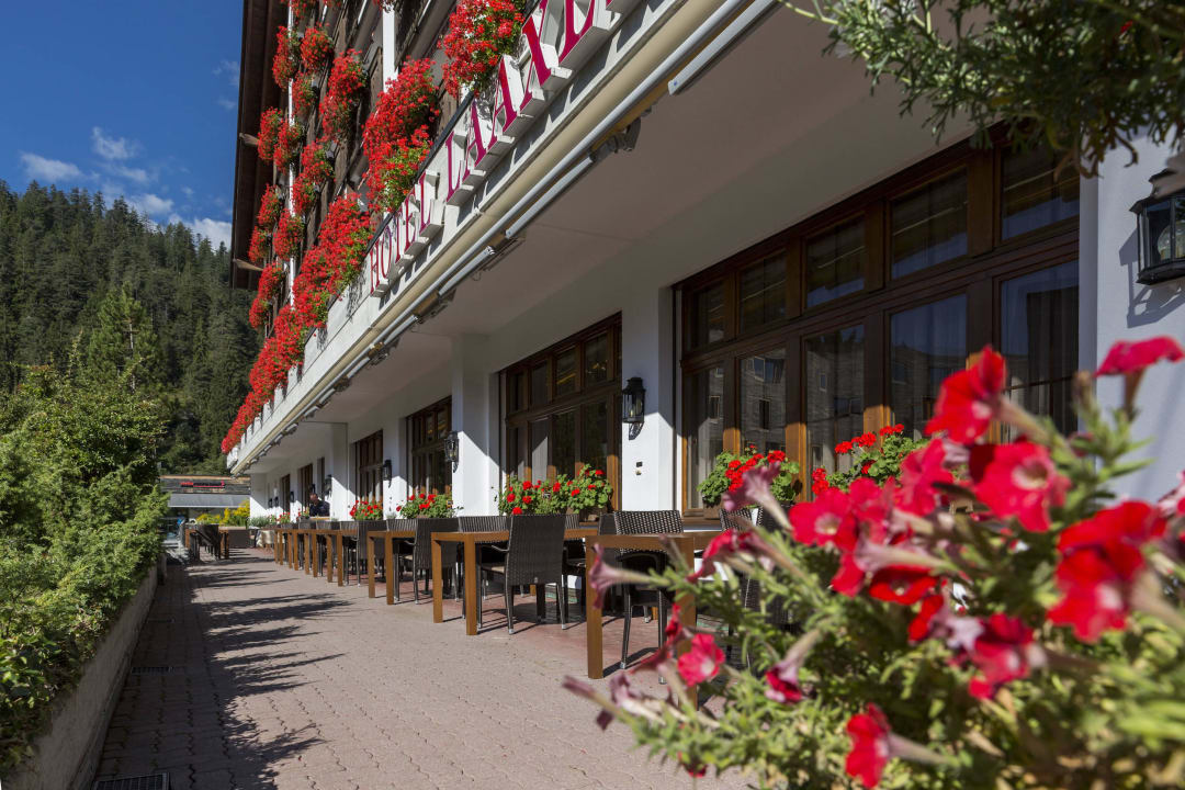 Sonnenterrasse Hotel Laaxerhof