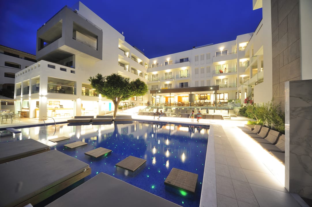 Pool Atrium Ambiance Hotel