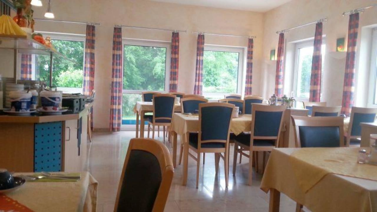 Frühstücksraum Hotel Am Wiesenweg I 24h - check-in