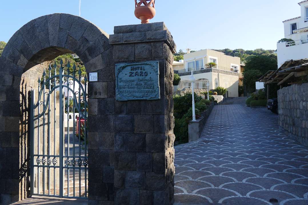 Außenansicht Hotel Zaro