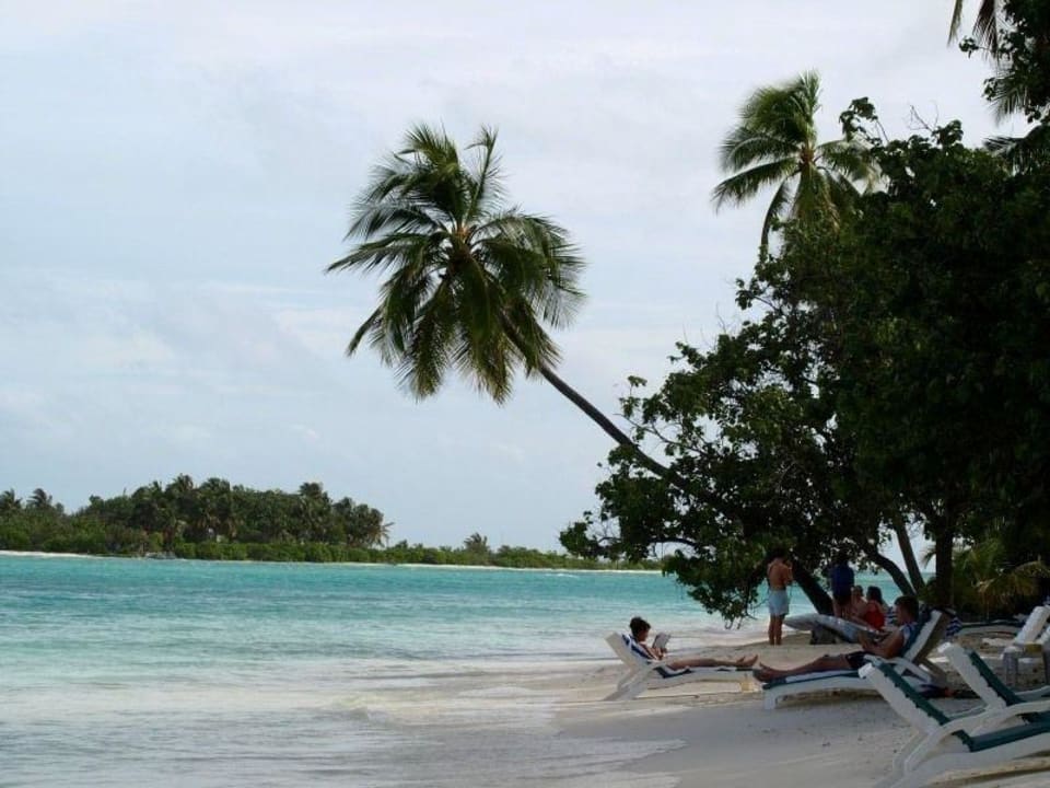 Strand bei den 220er Meeru Maldives Resort Island