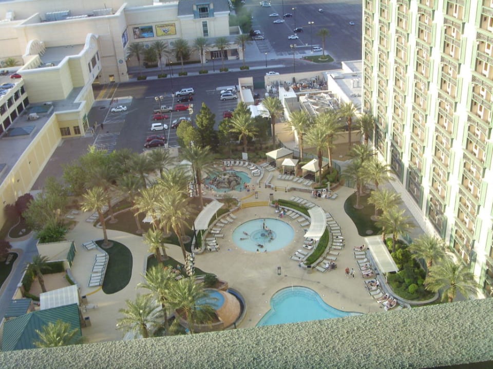 Ausblick auf Poolanlage The Orleans Hotel & Casino