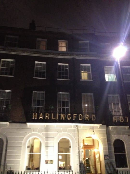Eingangsbereich aussen Harlingford Hotel