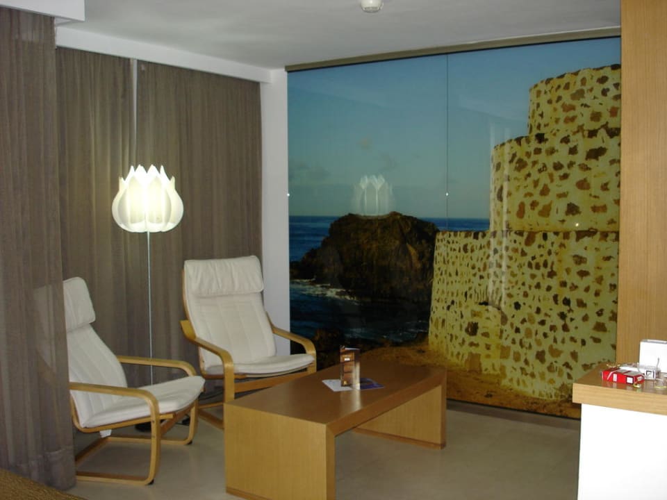 Junior-Suite mit beleuchtetem Glasbild R2 Bahía Playa Design Hotel & Spa - Adults Only